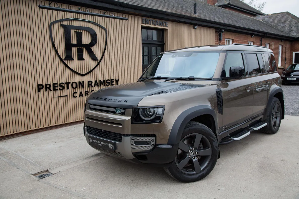 Land Rover Defender 110 3.0 D250 MHEV X-Dynamic HSE Auto 4WD Euro 6 (s/s) 5dr