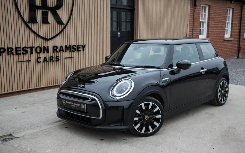 MINI Electric Hatch Cooper SE 32.6kWh Level 3 Auto 3dr