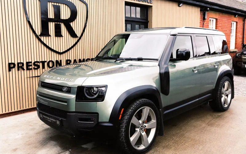 2020 Land Rover Defender 110 3.0 D300 MHEV SE Auto 4WD Euro 6 (s/s) 5dr