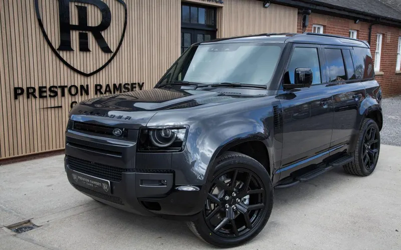 2026 Land Rover Defender 110 3.0 D250 MHEV X-Dynamic SE Hard Top SUV Auto 4WD MWB Euro 6 (s/s) 5dr