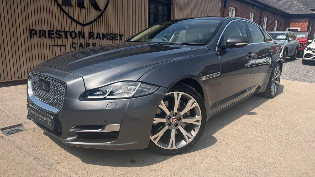 2016 Jaguar XJ 3.0d V6 Portfolio Auto Euro 6 (s/s) 4dr