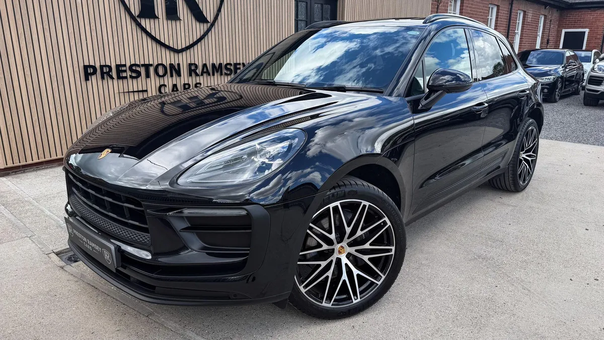 2021 Porsche Macan 2.0T PDK 4WD Euro 6 (s/s) 5dr — photo 1