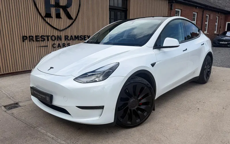 2023 Tesla Model Y (Dual Motor) Performance Auto 4WDE 5dr
