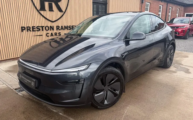 2025 Tesla Model Y 84.7kWh (Dual Motor) Long Range Auto 4WDE 5dr