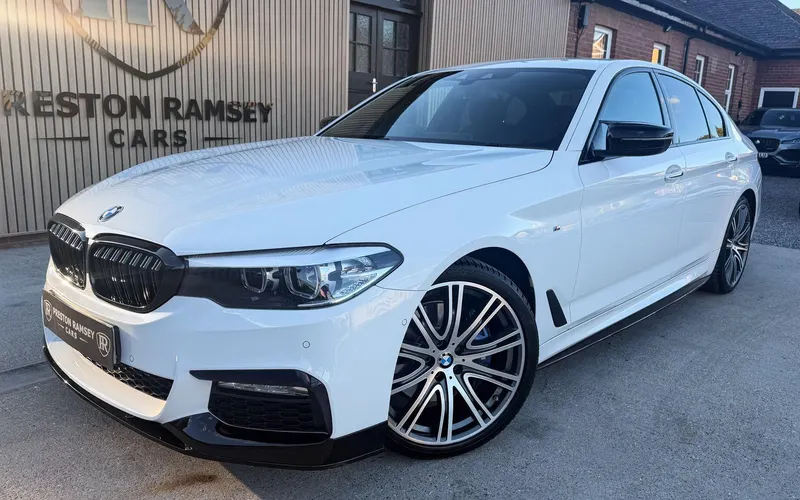 2017 BMW 5 Series 2.0 530i M Sport Auto Euro 6 (s/s) 4dr