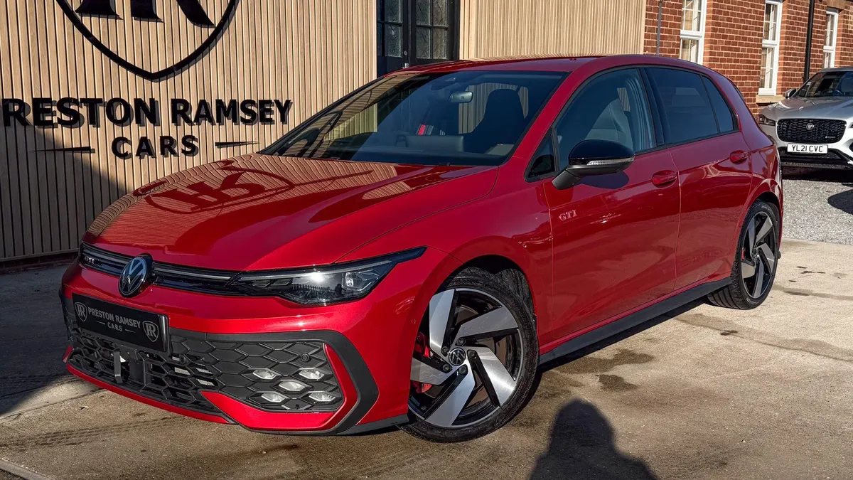 2025 Volkswagen Golf 2.0 TSI GTI DSG Euro 6 (s/s) 5dr — photo 1